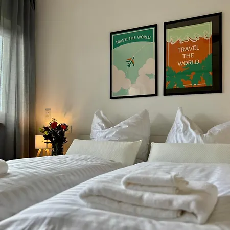 Apartamento Neu In Stilvolles Mit Balkon, Kueche & Parkplatz