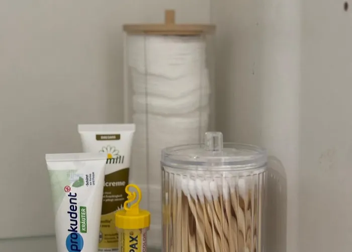 Neu In Stilvolles Mit Balkon, Kueche & Parkplatz Apartament