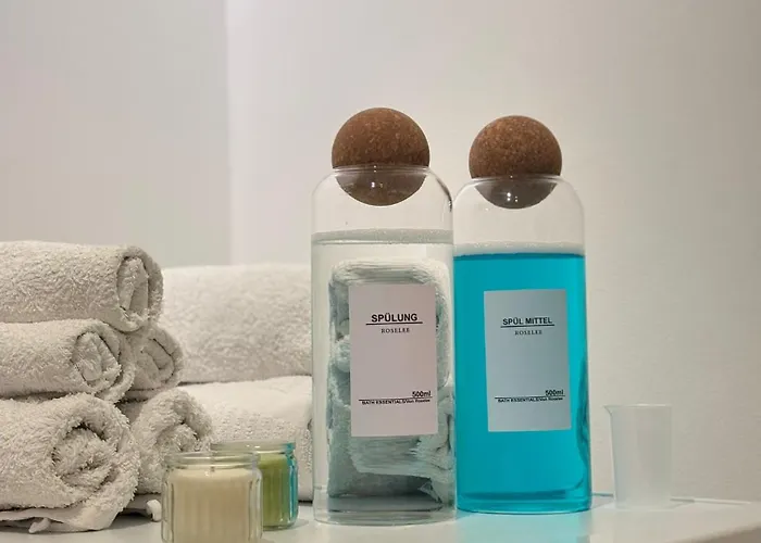 Neu In Stilvolles Mit Balkon, Kueche & Parkplatz Apartament *