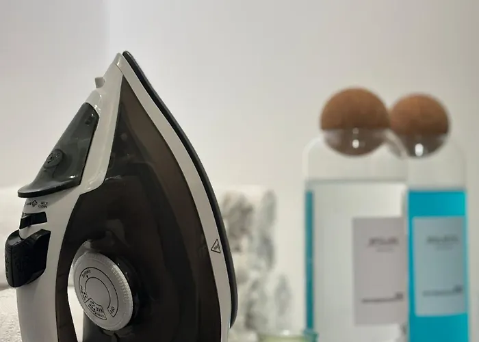 Neu In Stilvolles Mit Balkon, Kueche & Parkplatz *