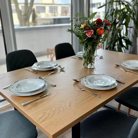 דירה Neu In Stilvolles Mit Balkon, Kueche & Parkplatz דרזדן