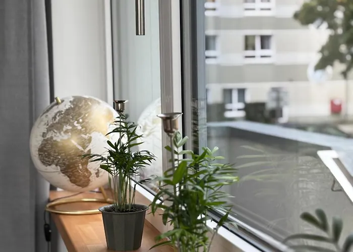 Neu In Stilvolles Mit Balkon, Kueche & Parkplatz Appartement Dresden