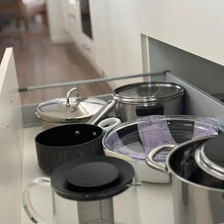 Neu In Stilvolles Mit Balkon, Kueche & Parkplatz 公寓 *